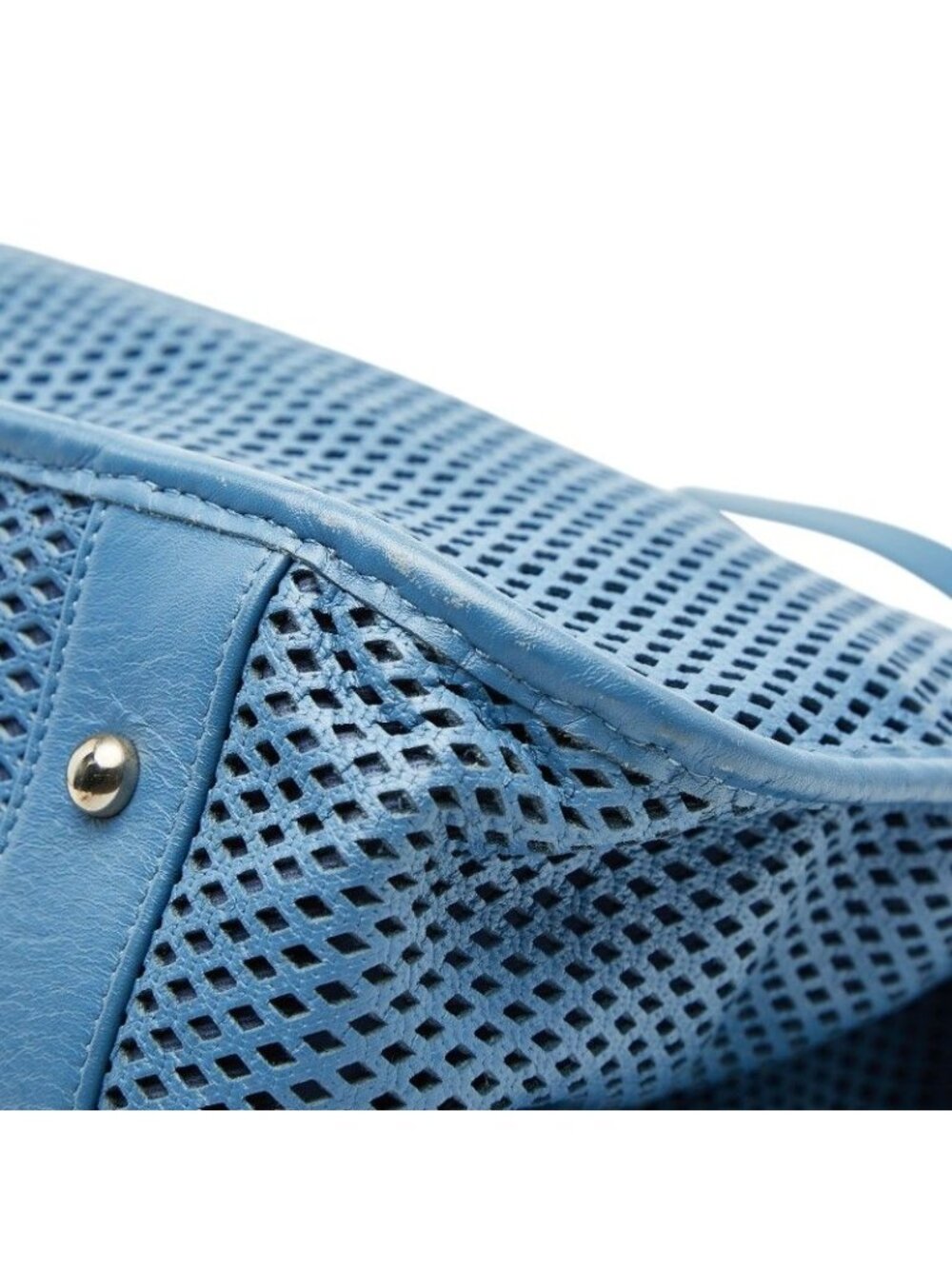 Chanel CC Logo Mesh Chain Tote Light Blue Leather - Picture 4 of 10